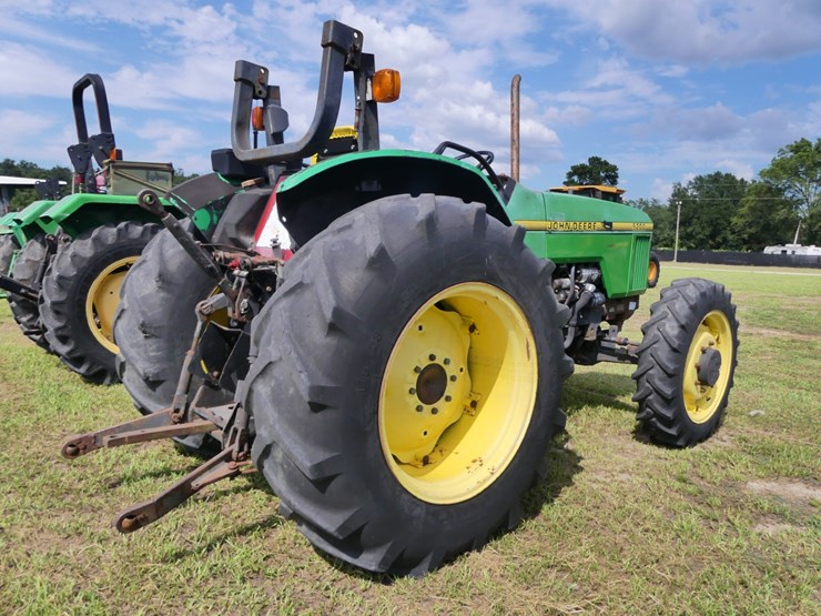 1995-john-deere-5200-image-4
