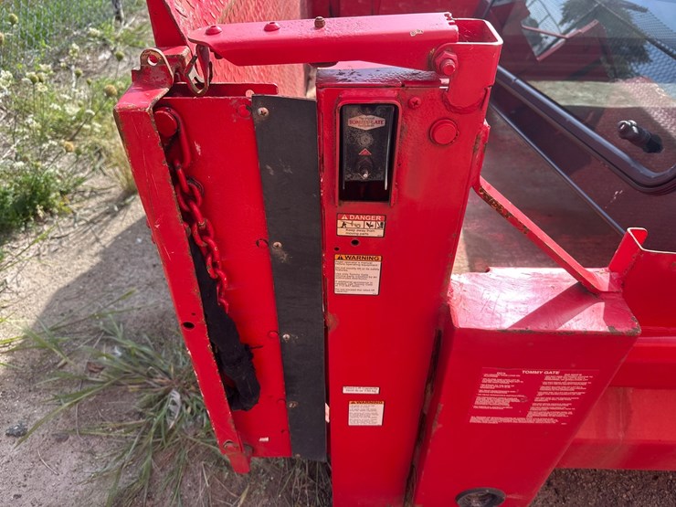 #2850-•-10'-dump-box-w/-lift-gate-image-8