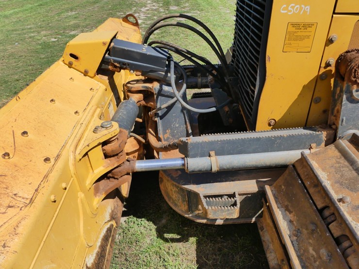 2018-deere-700k-lgp-image-9