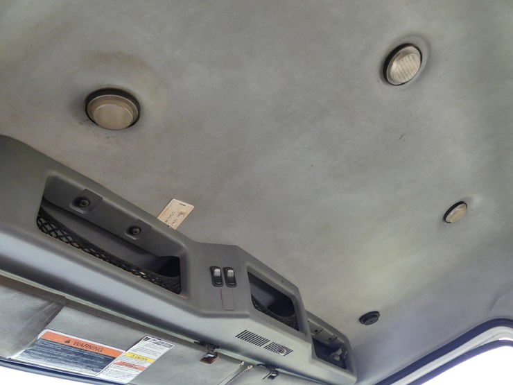 2012-mack-cxu613-image-14