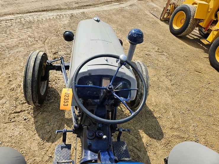 ford-8n-image-25
