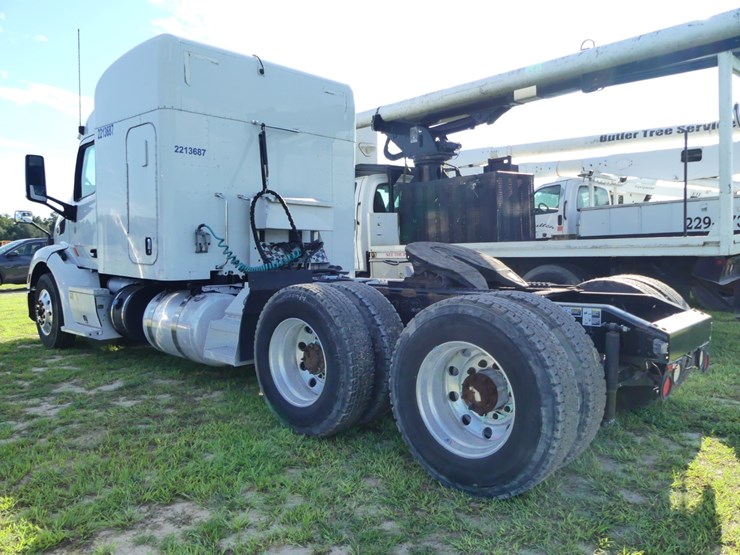 2018-peterbilt-579-image-4