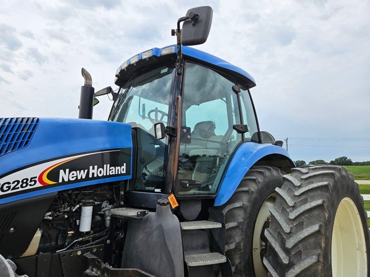 new-holland-tg285-image-23