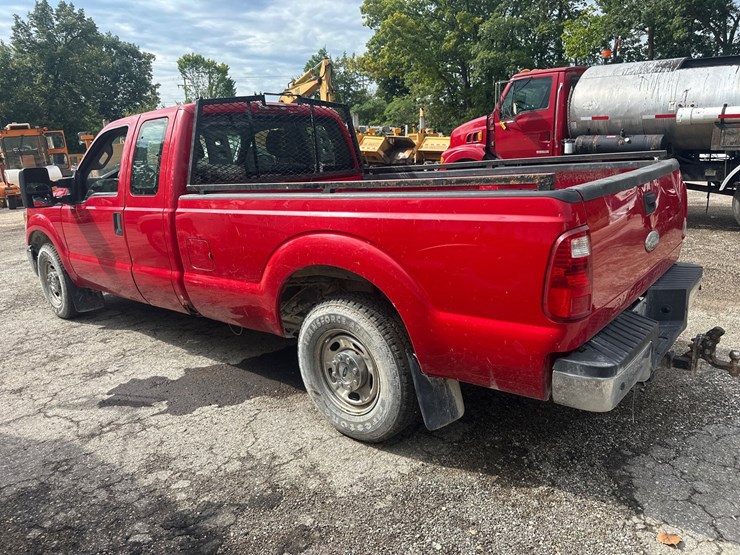 2011-ford-f250-image-2