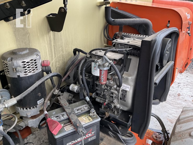 2015-jlg-m600jp-image-11