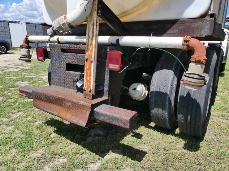 2006-international-durastar-4400-image-8