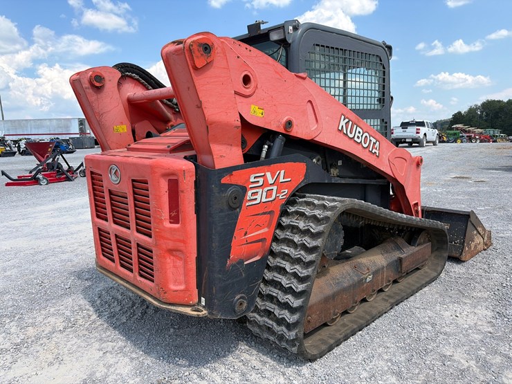 kubota-svl90-2-image-12