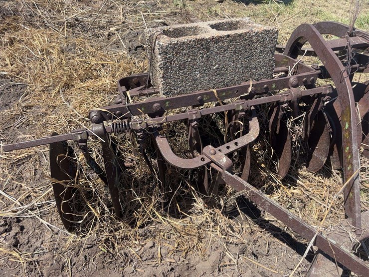 john-deere-7-image-15