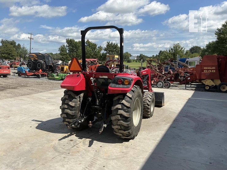 2023-mahindra-2660-hst-image-4