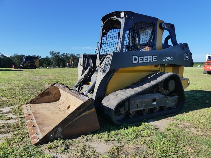 2018-deere-325g-image-2
