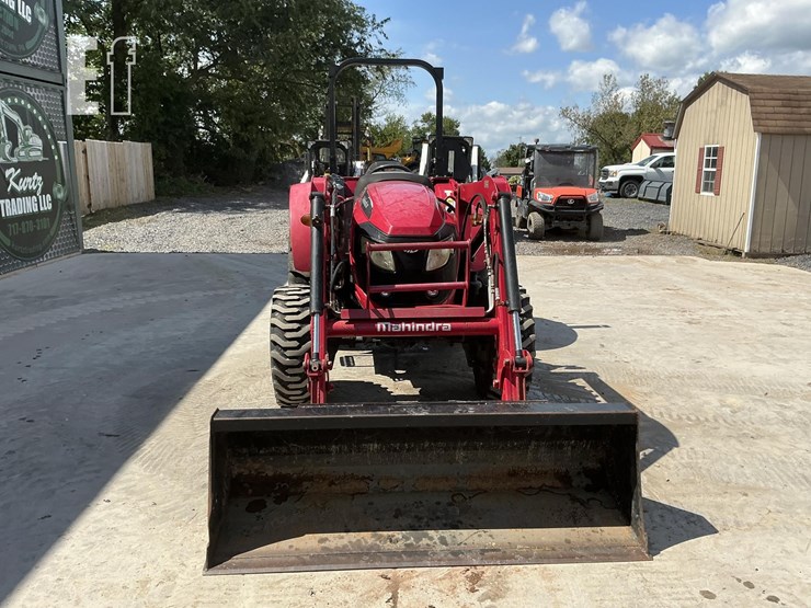2023-mahindra-2660-hst-image-7