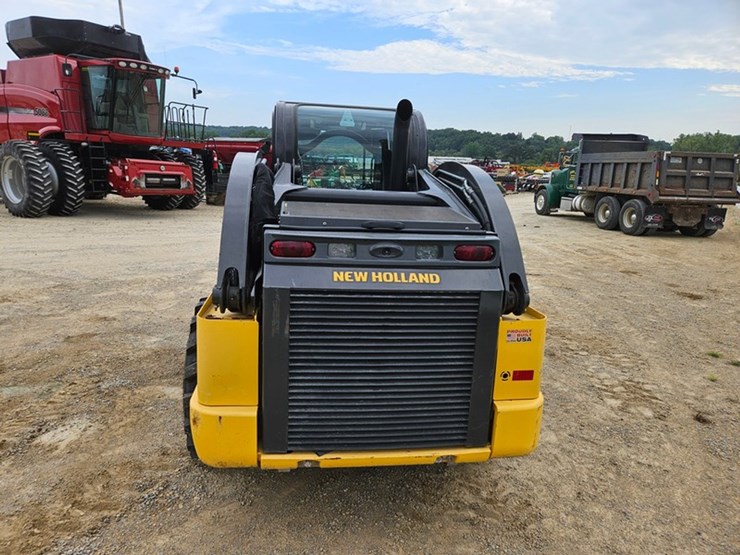 new-holland-l334-image-4