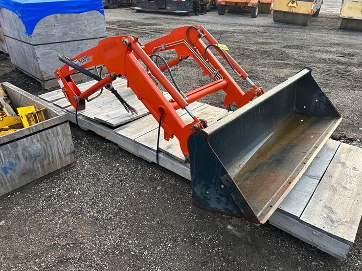 #2741-•-kioti-kl6010-loader-attachment-image-4