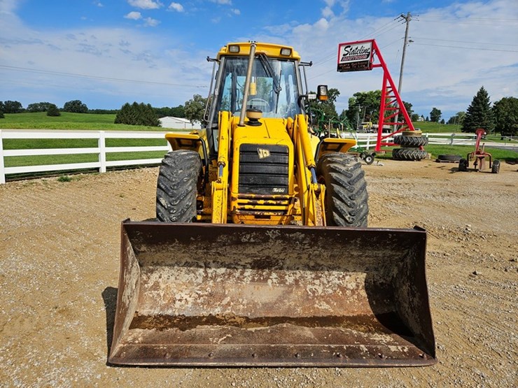 jcb-214s-image-8