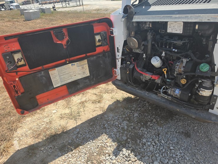 2018-bobcat-t595-image-13
