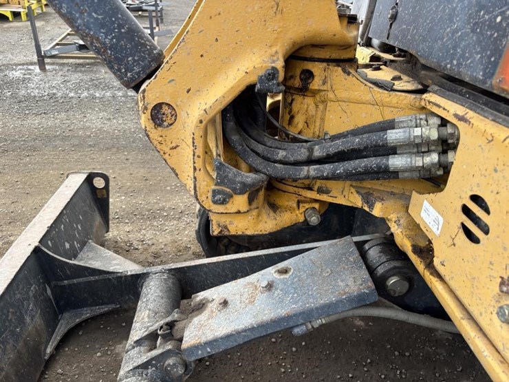 deere-27d-image-21