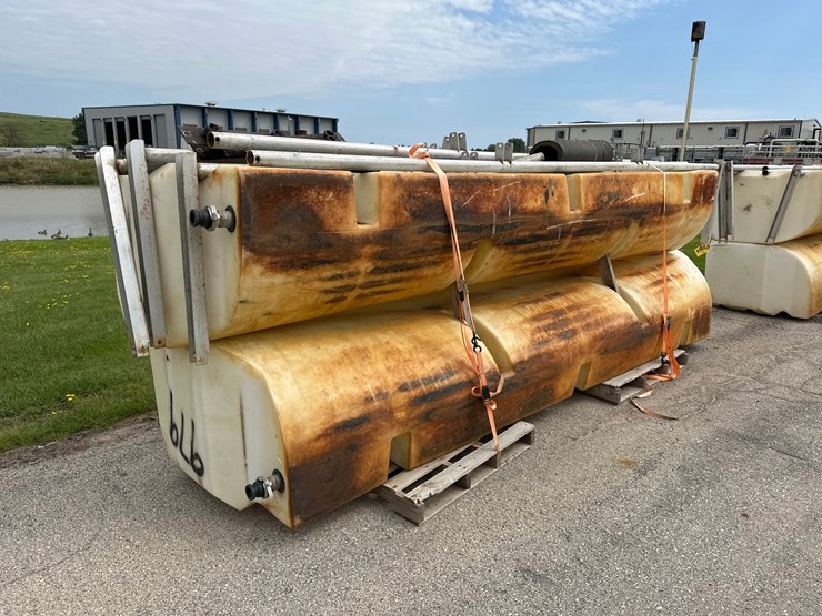 #2864-•-(2)-brine-tanks-image-2