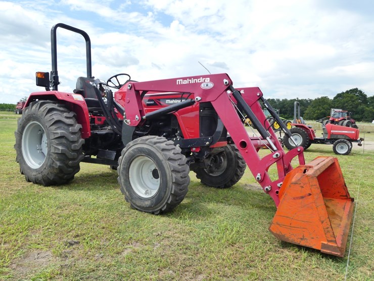 2023-mahindra-4550-image-1