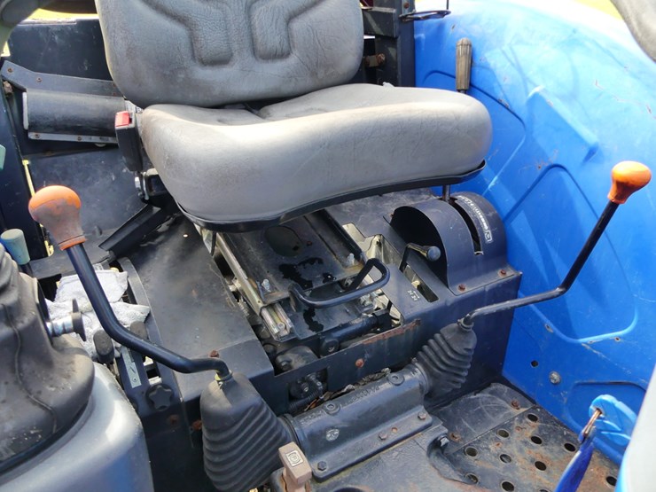 2019-new-holland-workmaster-50-image-14