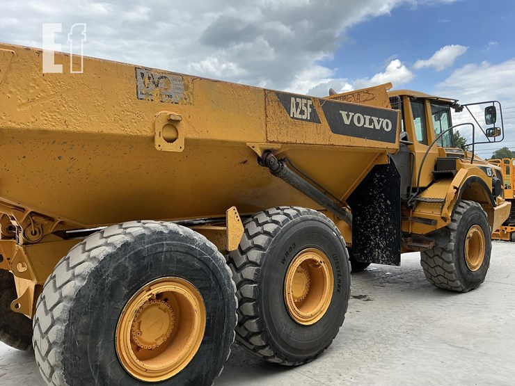 2012-volvo-a25f-image-5