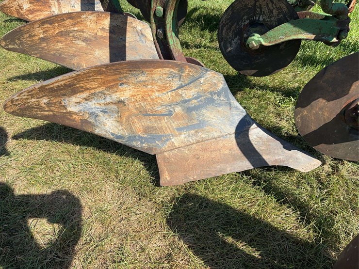 john-deere-14-image-21