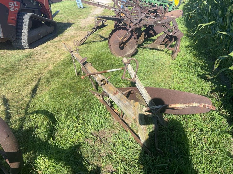 26”-one-bottom-horse-drawn-plow-image-5