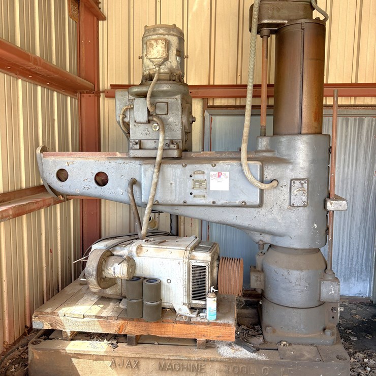 BROOKHIRST RADIAL VERTICAL DRILL 7’L x 3’W x 10’H