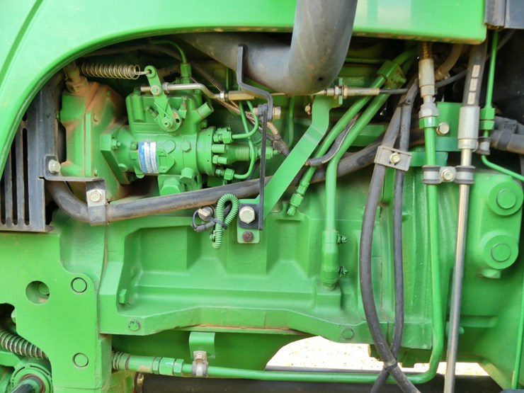 2013-john-deere-5055e-image-9