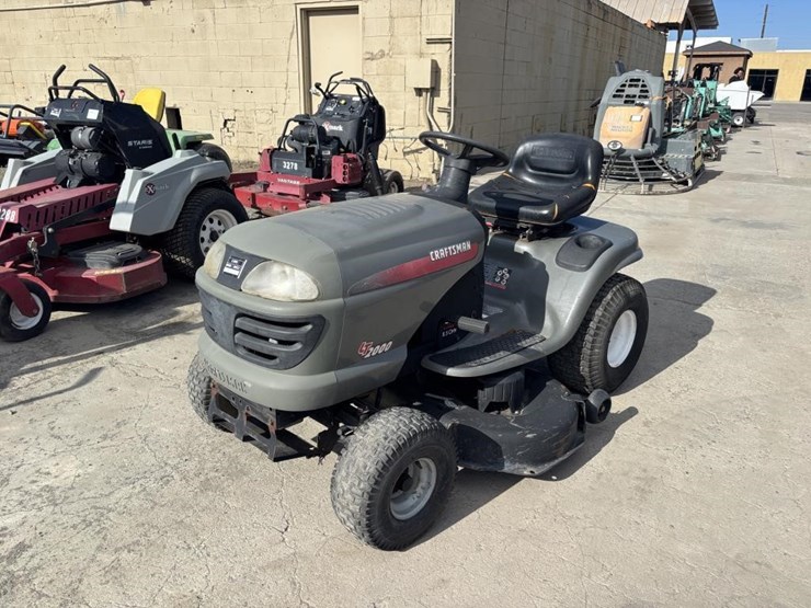 2006-craftsman-lt2000-image-1