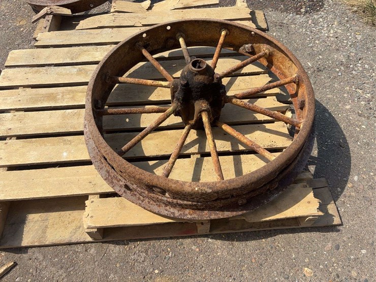 john-deere-24-image-12