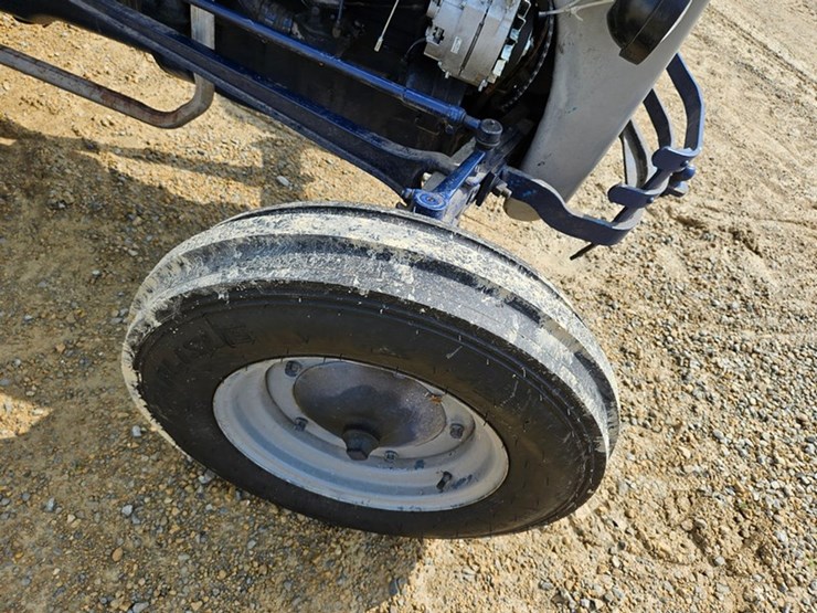 ford-8n-image-34