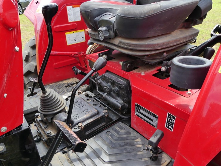 2023-mahindra-4550-image-14
