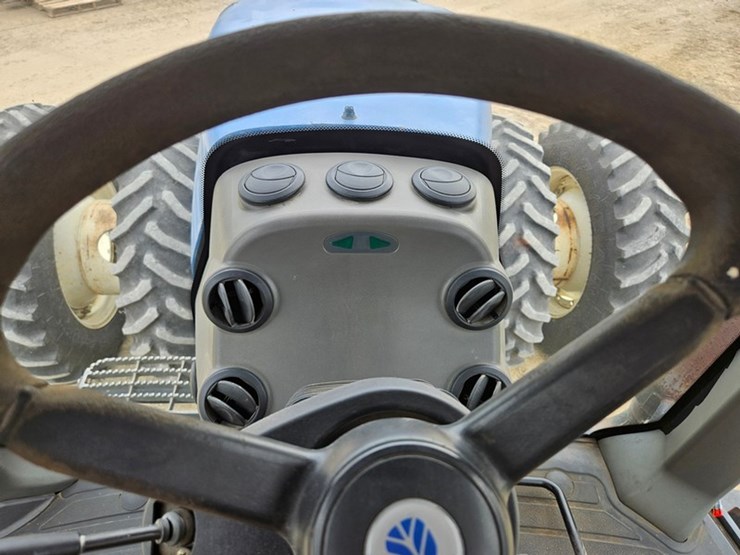 new-holland-tg285-image-30