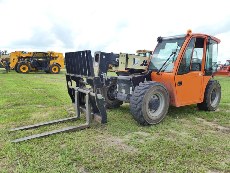 2019-jlg-g5-18a-image-1