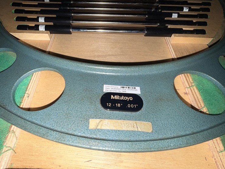 section-w/(4)-mitutoyo-2”-thru-10”-depth-gauges,-(1)-mitutoyo-12-18”-od-micrometer,-&-(2)-durometer-guages-image-6