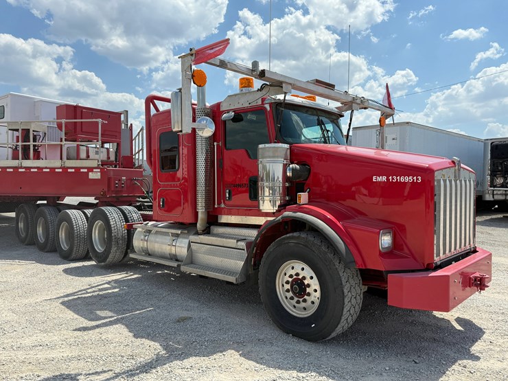 2019-kenworth-t800-image-4