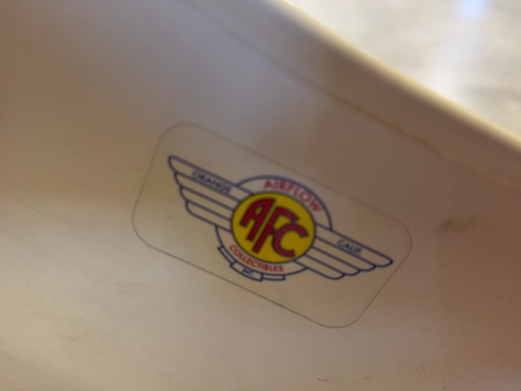 airflow-collectibles-gee-bee-no.-7-pedal-airplane-image-8