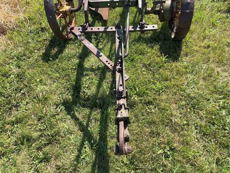 john-deere-16-image-22