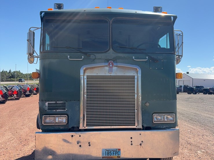 1990-kenworth-k100e-image-6