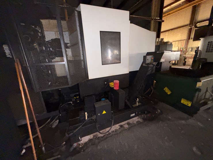 2018-hyundai-wia-kh63g-horizontal-cnc-milling-machine-image-10