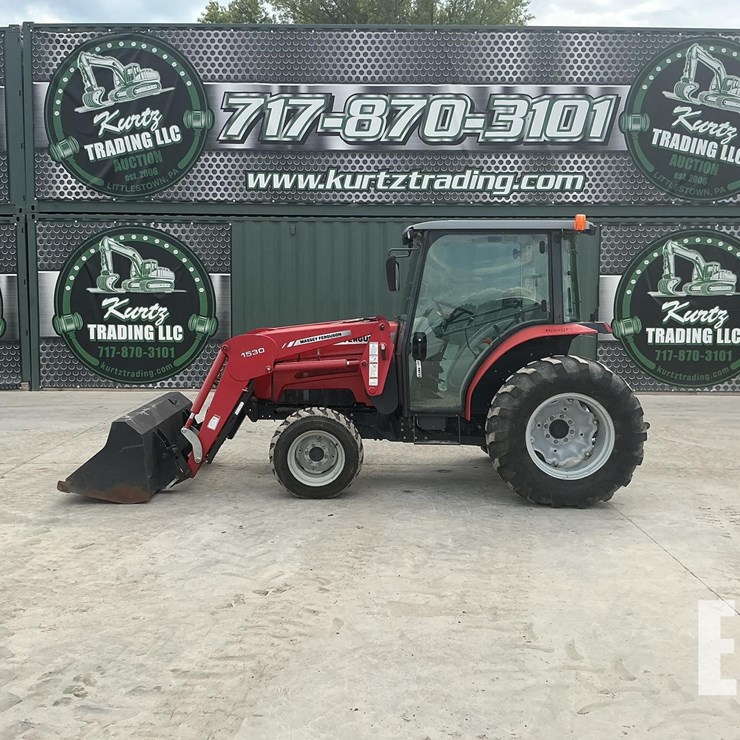 2015 MASSEY-FERGUSON 1552