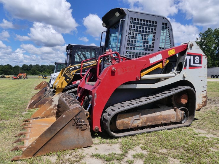 2015-takeuchi-tl8-image-1