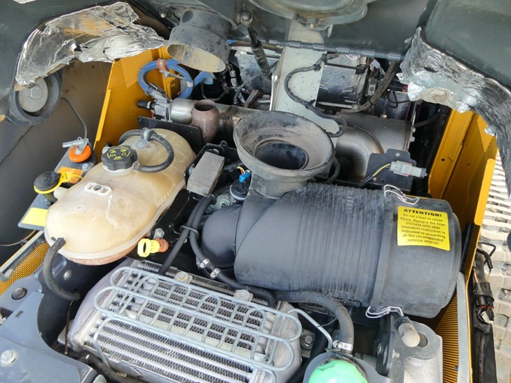 2023-deere-331g-image-9