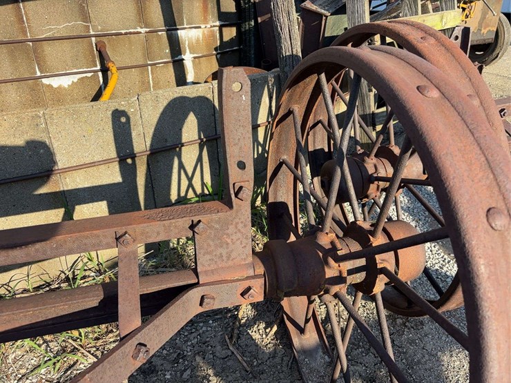 john-deere-running-gear-image-12