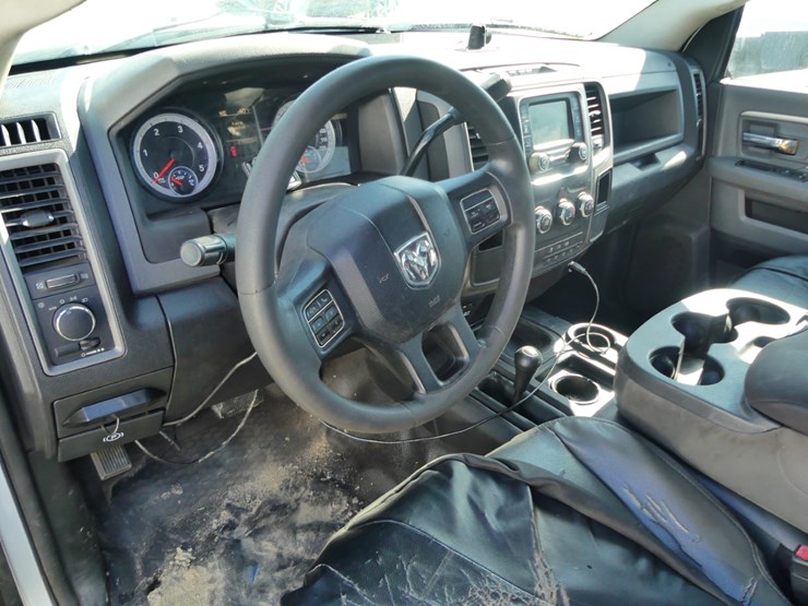 2014-dodge-ram-5500-image-14