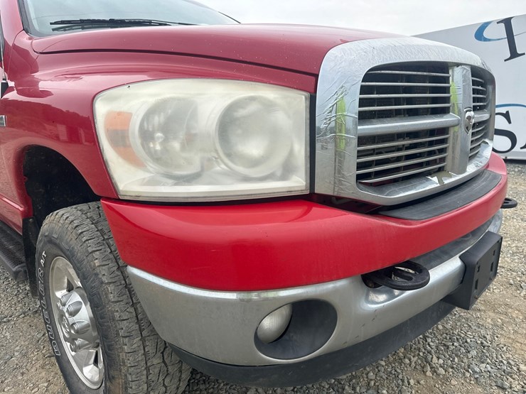 2008-dodge-2500-image-12