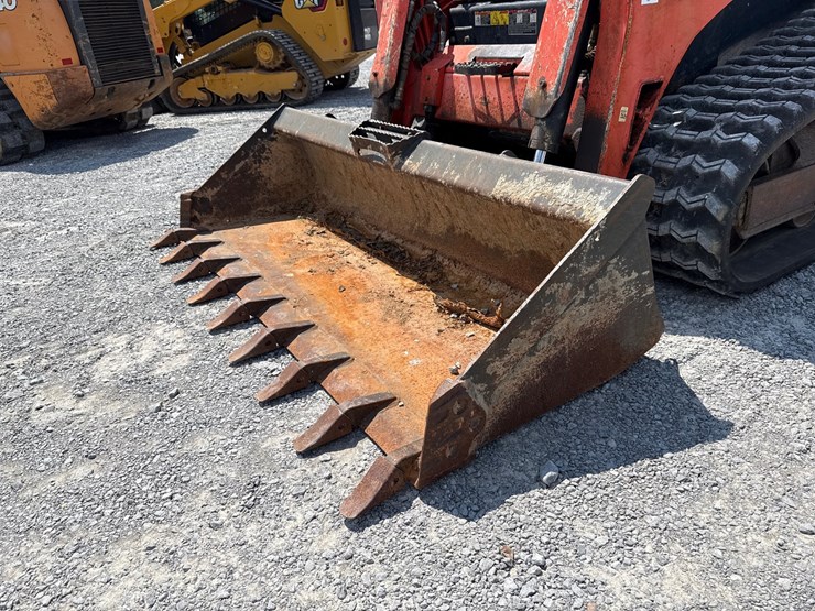 kubota-svl90-2-image-7