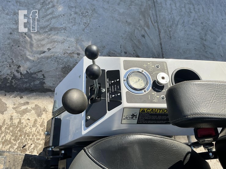 2024-bobcat-at450-image-11