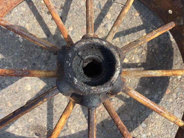 john-deere-24-image-9
