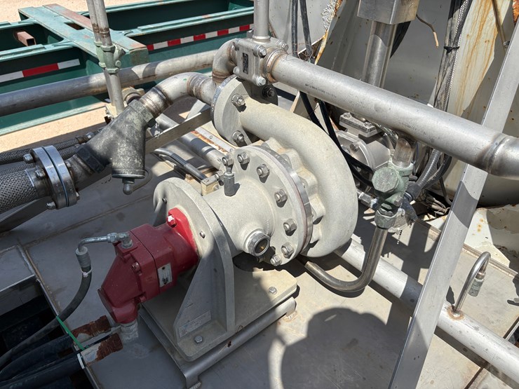 2005-cummins-qst30-image-10